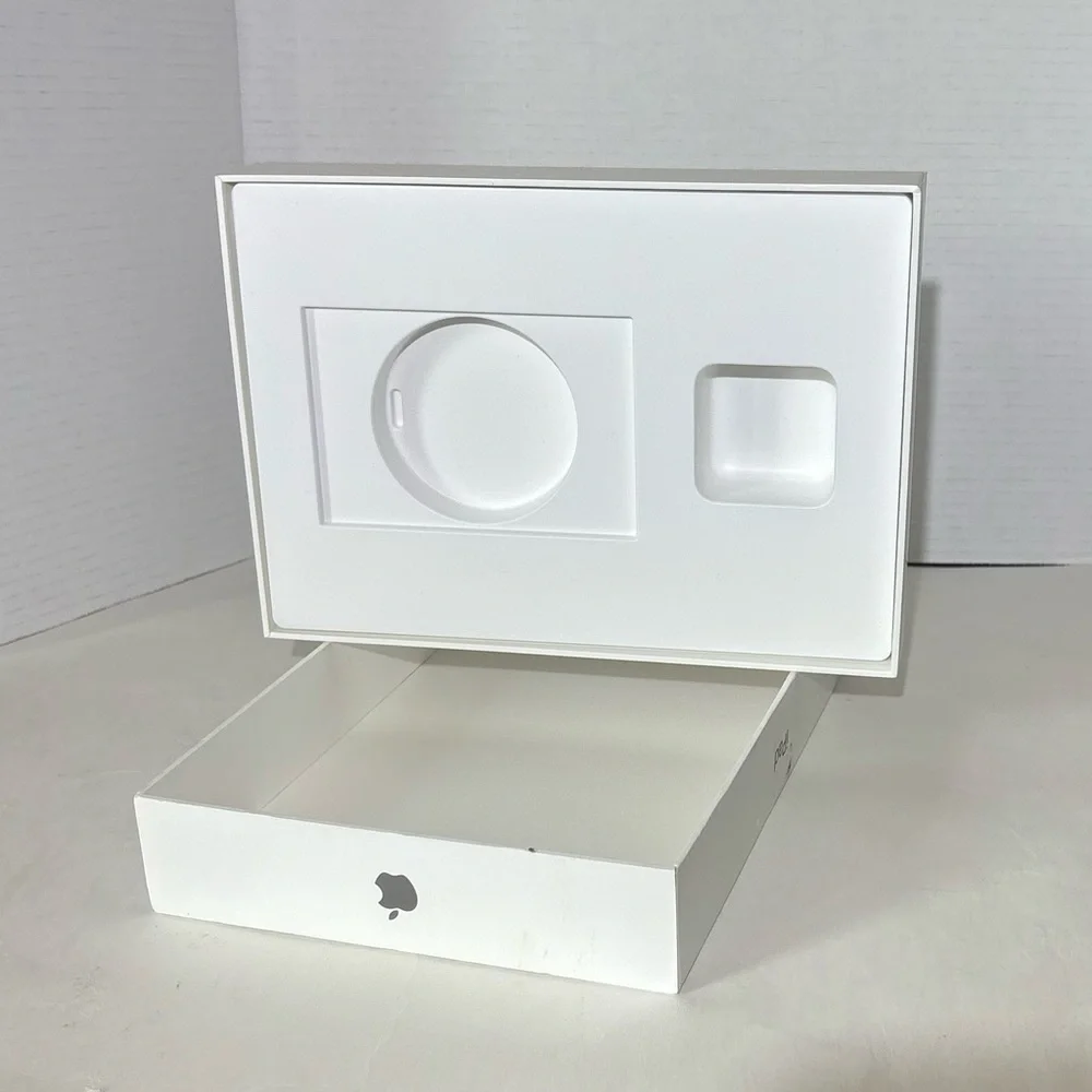 Apple iPad 32gb MP2FLL/A EMPTY box only